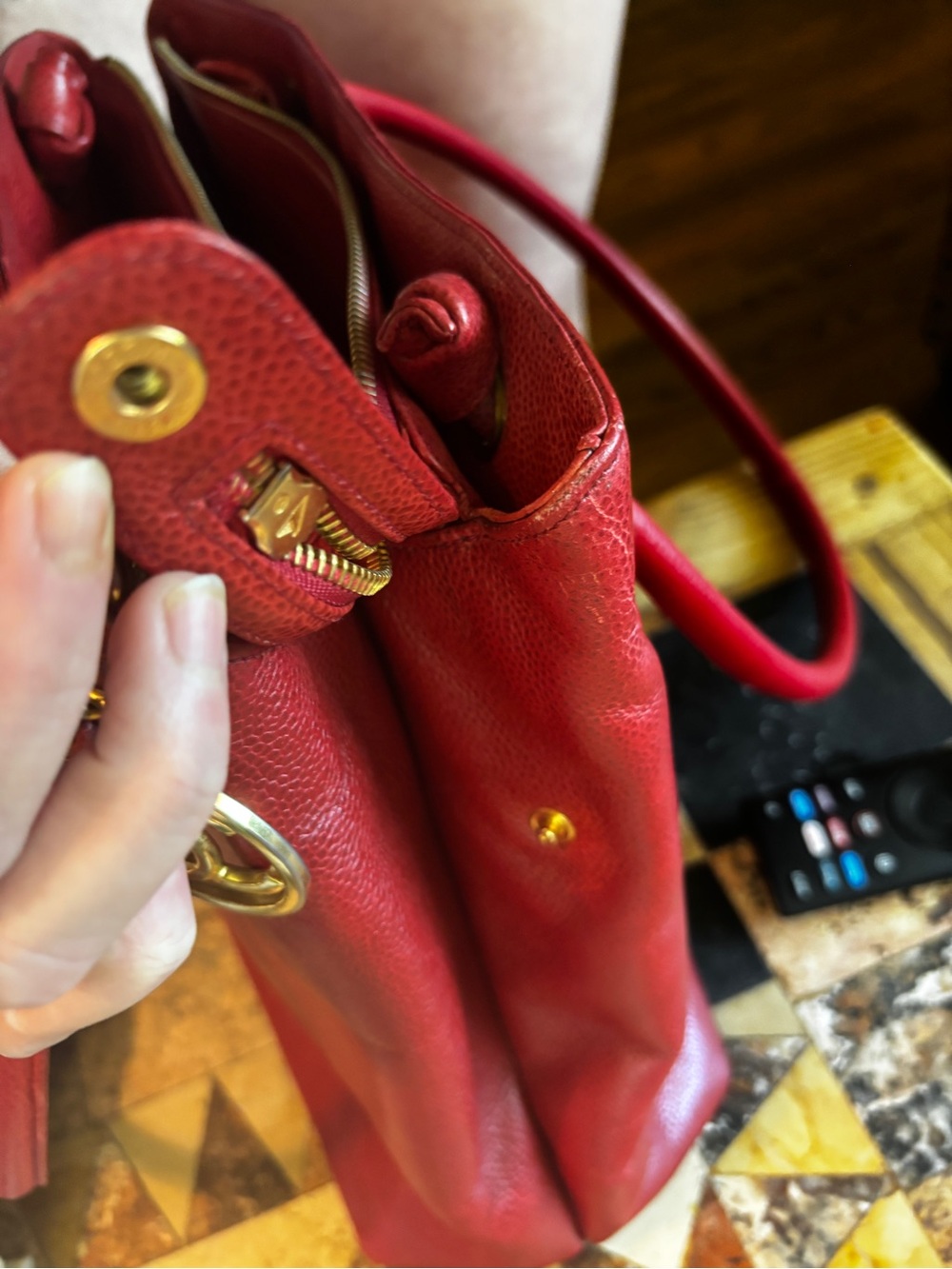 CHANEL Red Caviar Leather Shoulder Bag with Gold CC Charm Vintage COCO - Picture 16 of 16